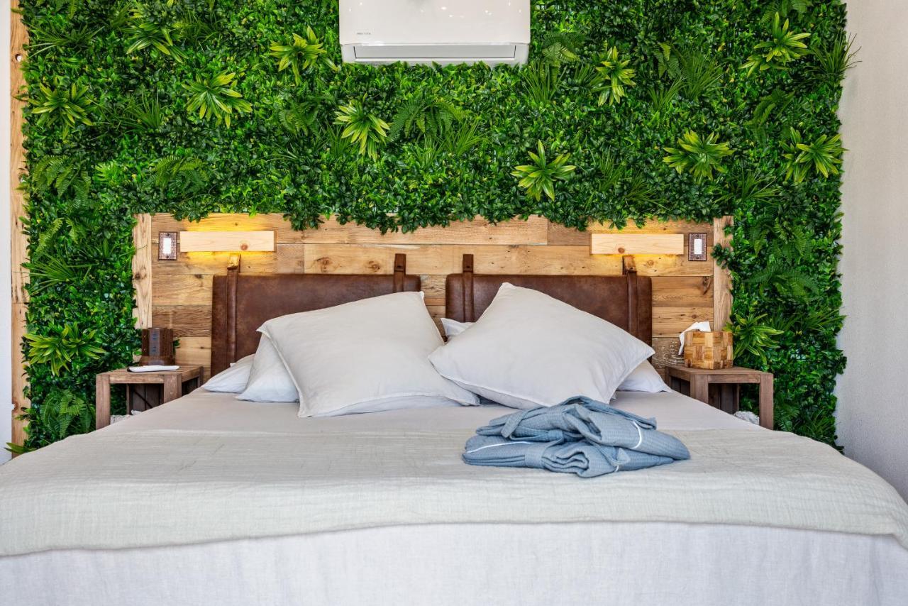 Romantic Tiny Luxury Retreat W Heated Pool, Sauna N Outdoor Shower In Wimberley 10 Acres エクステリア 写真